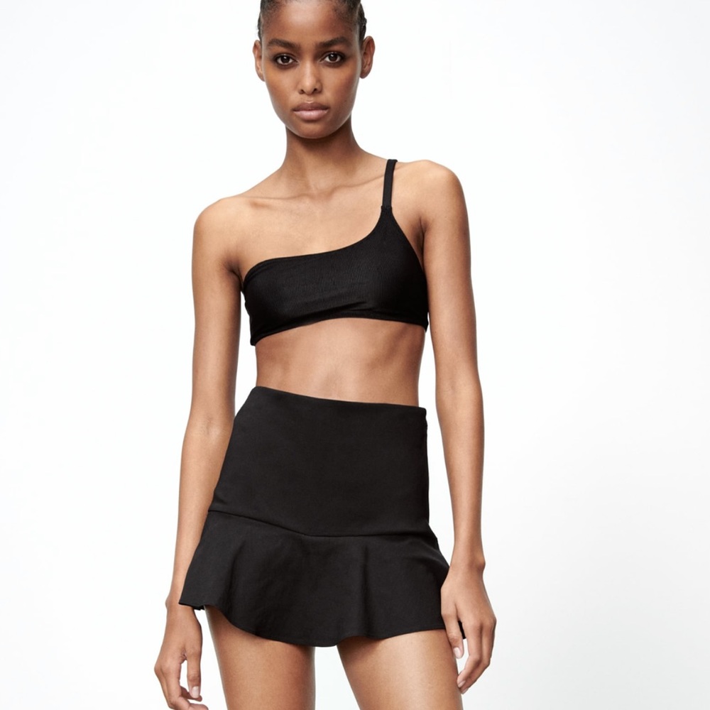 NWT Zara Ruffled Mini Skirt Size US Small